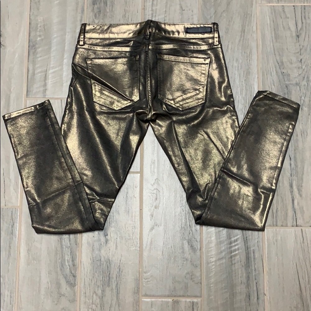 Express Gold Coated Jean Legging. Size 6